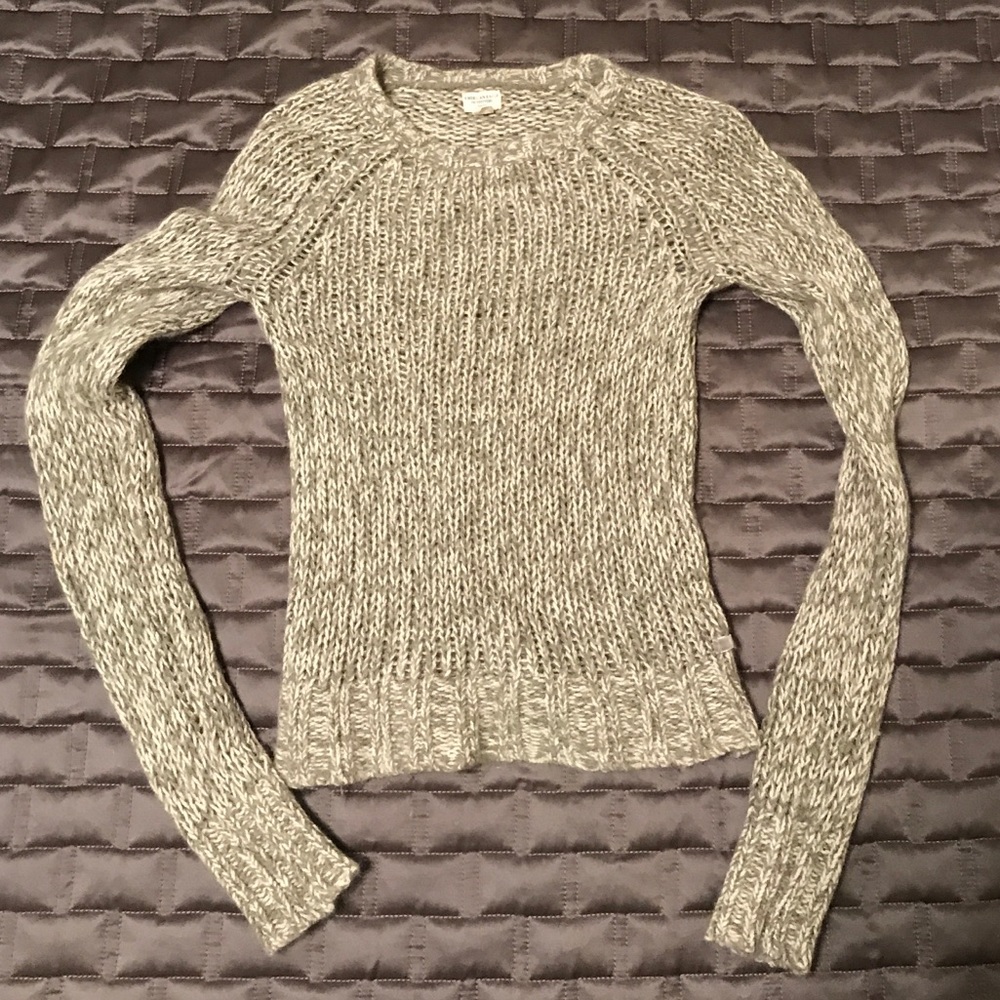 American Eagle Sheer Sweater Size Small